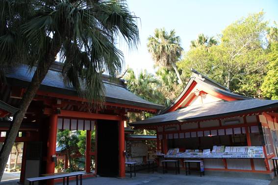 説明: C:\Users\ktsik\Desktop\みやざき周遊Part2、2011年4月28〜29日\IMG_8458.JPG